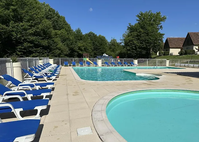 بيت للعطل Bleu Nr 14 *